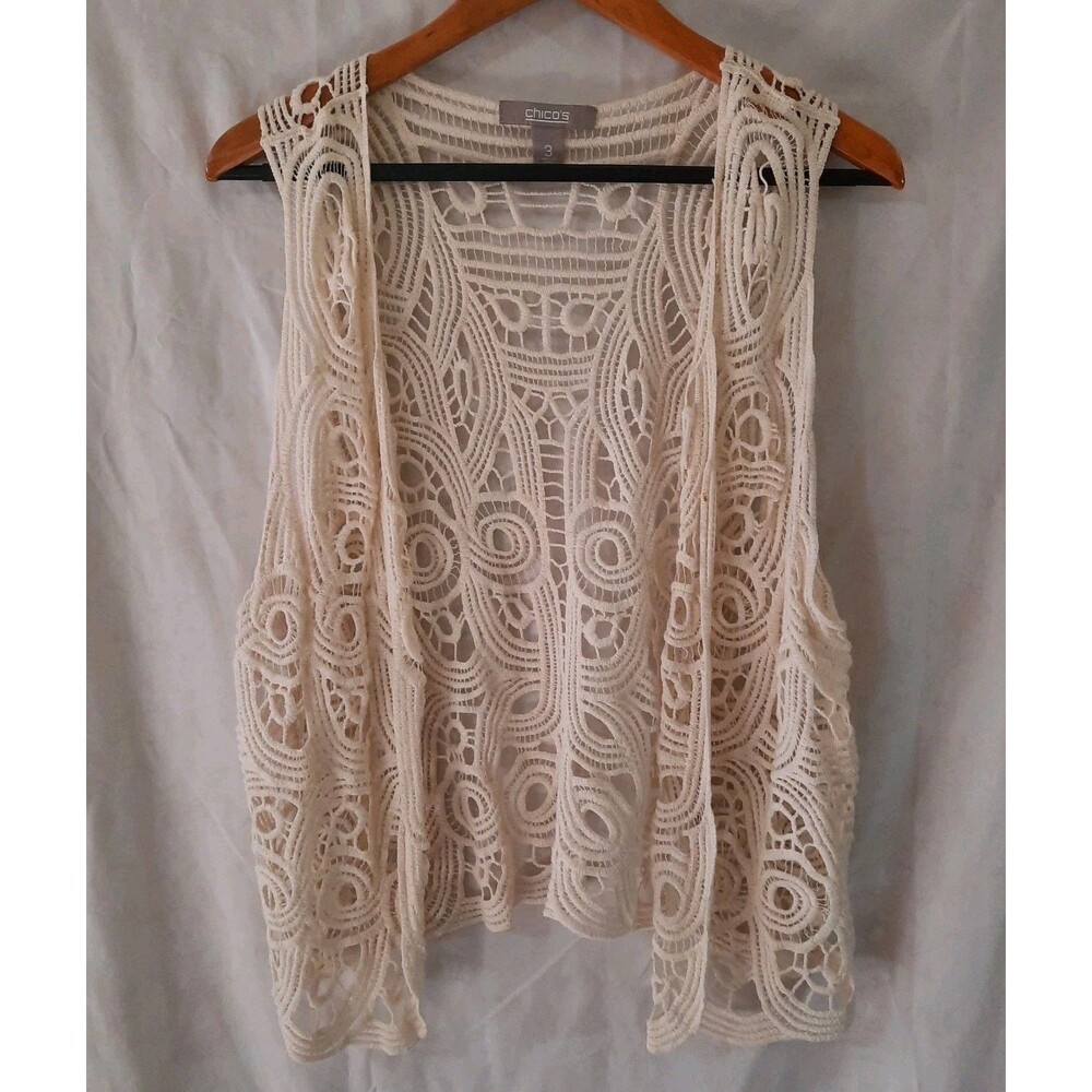 Chicos Womens Size 3 Beige Crochet Sleeveless Cardigan Beautiful